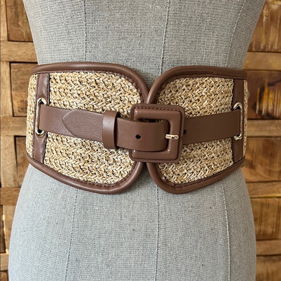 White House Black Market Accessories - WHBM Brown Raffia Woven Belt with Leather Accents